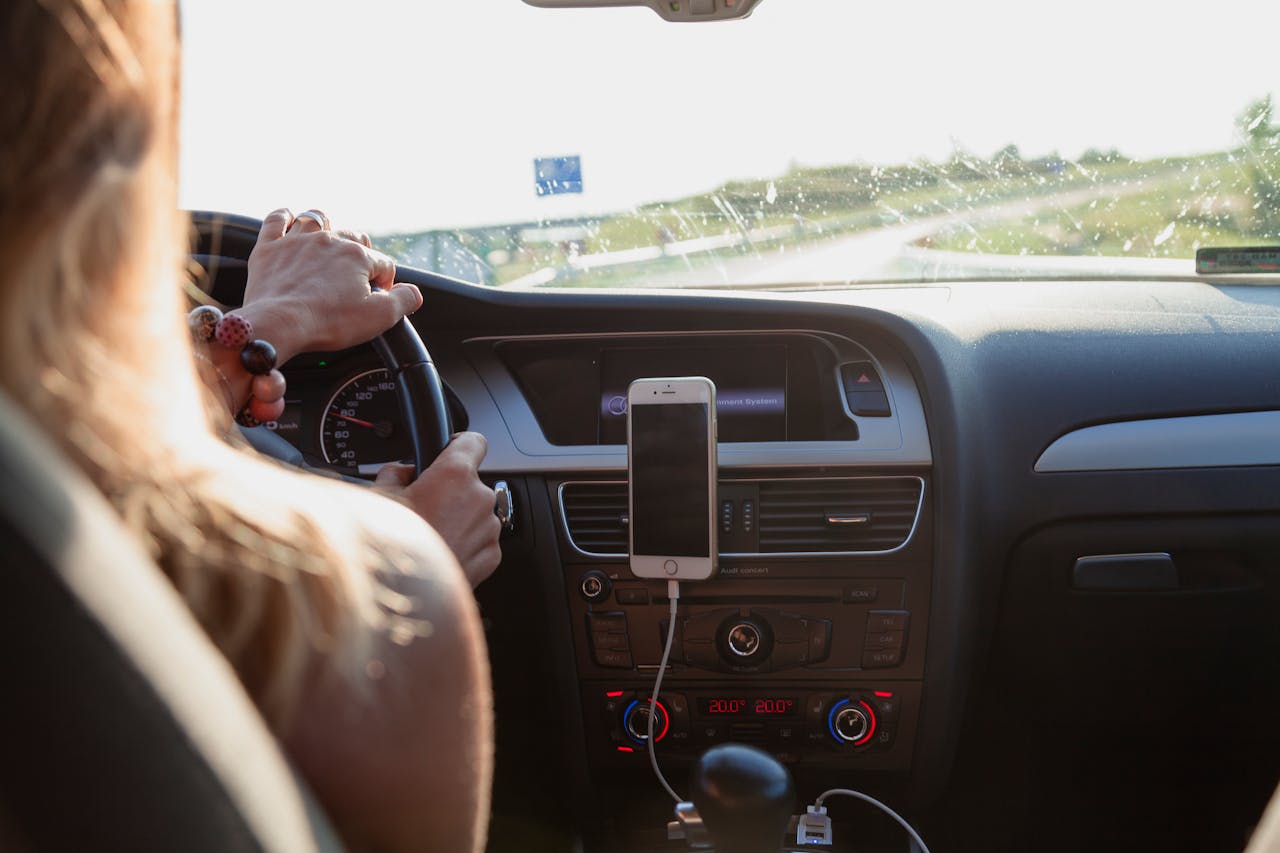 Why Using Cash2Go is Better for Vehicle Services Than the DMV
